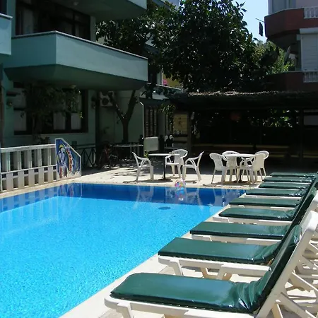 Apartahotel Antik Apart & 2*